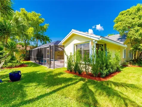 1230 Fairfax Court Weston FL 33326