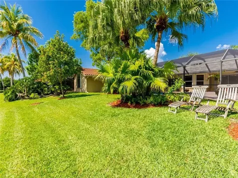 1230 Fairfax Court Weston FL 33326