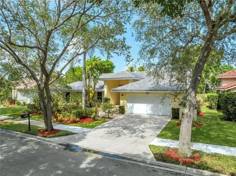 1230 Fairfax Court Weston FL 33326