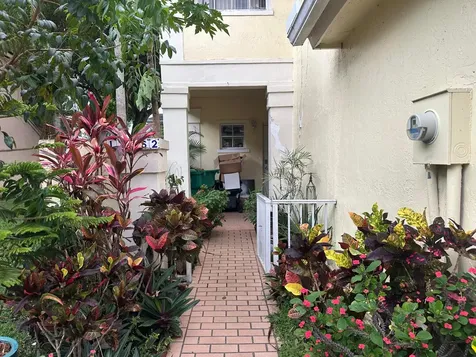 11862 SW 98th Terrace Miami FL 33186