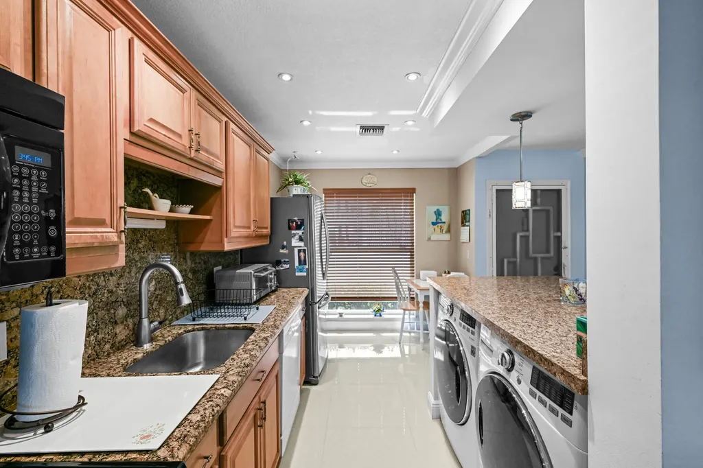2730 SW 15th Street Delray Beach FL 33445