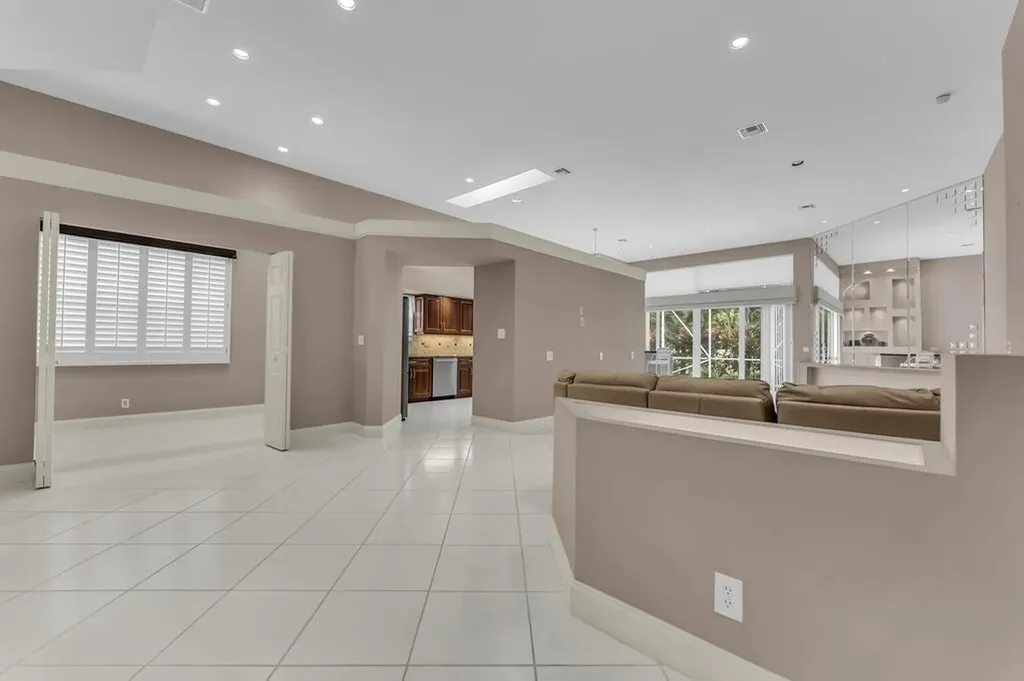 6429 Three Lakes Boynton Beach FL 33437