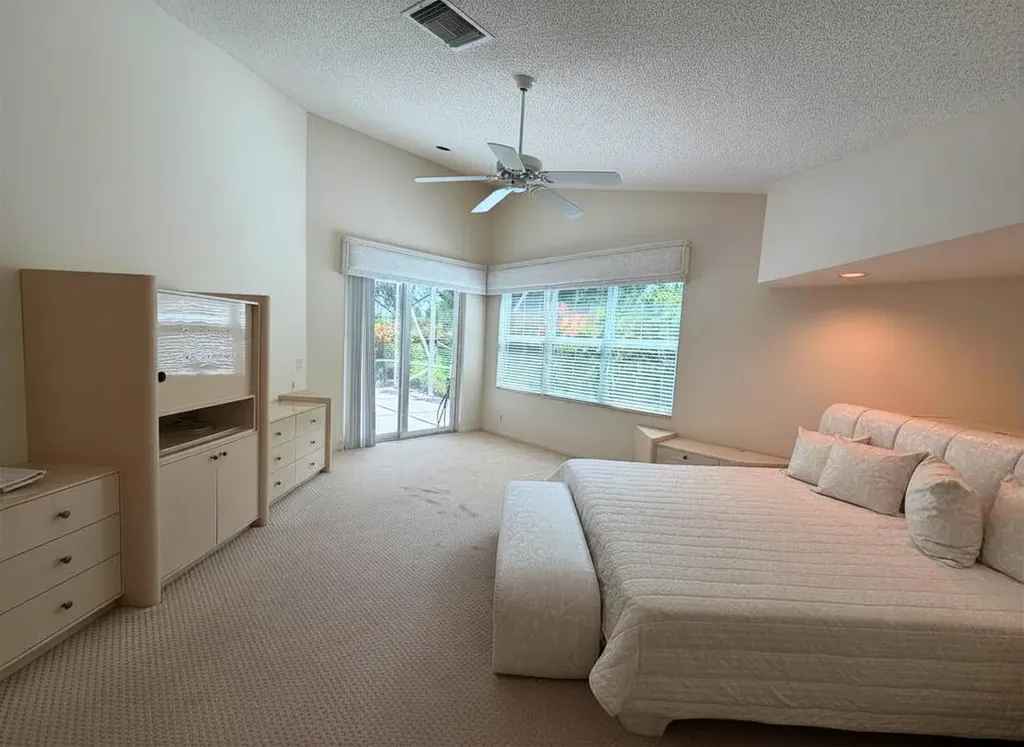 6429 Three Lakes Boynton Beach FL 33437
