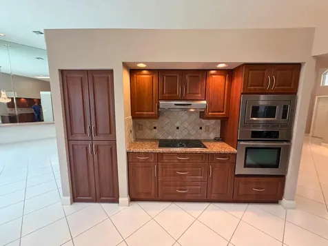 6429 Three Lakes Boynton Beach FL 33437