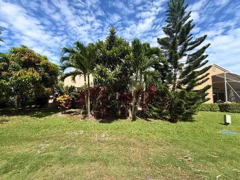 6429 Three Lakes Boynton Beach FL 33437