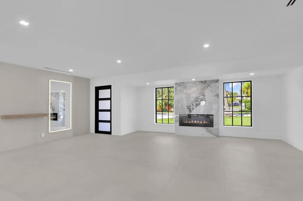 391 W Riverside Drive Tequesta FL 33469