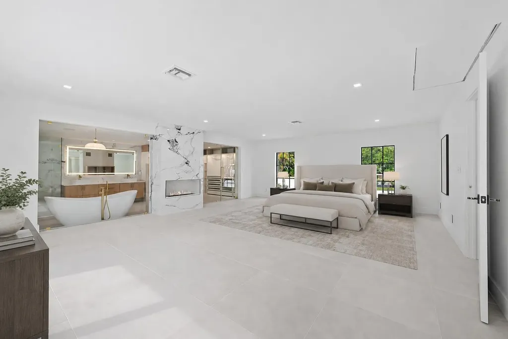391 W Riverside Drive Tequesta FL 33469