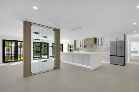 391 W Riverside Drive Tequesta FL 33469