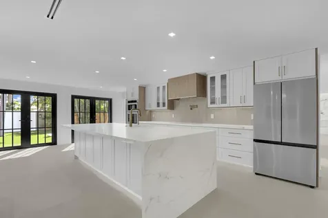 391 W Riverside Drive Tequesta FL 33469