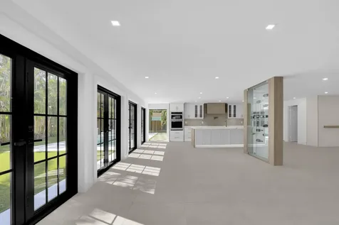 391 W Riverside Drive Tequesta FL 33469