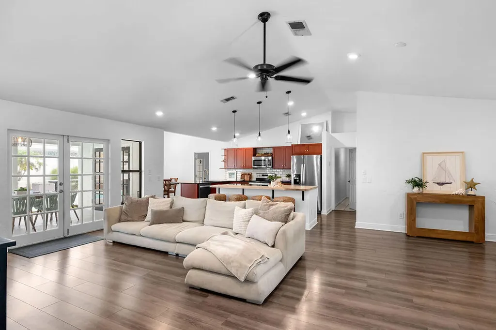 5068 SE Major Way Stuart FL 34997