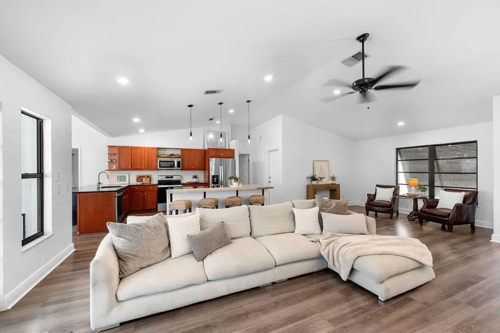 5068 SE Major Way Stuart FL 34997