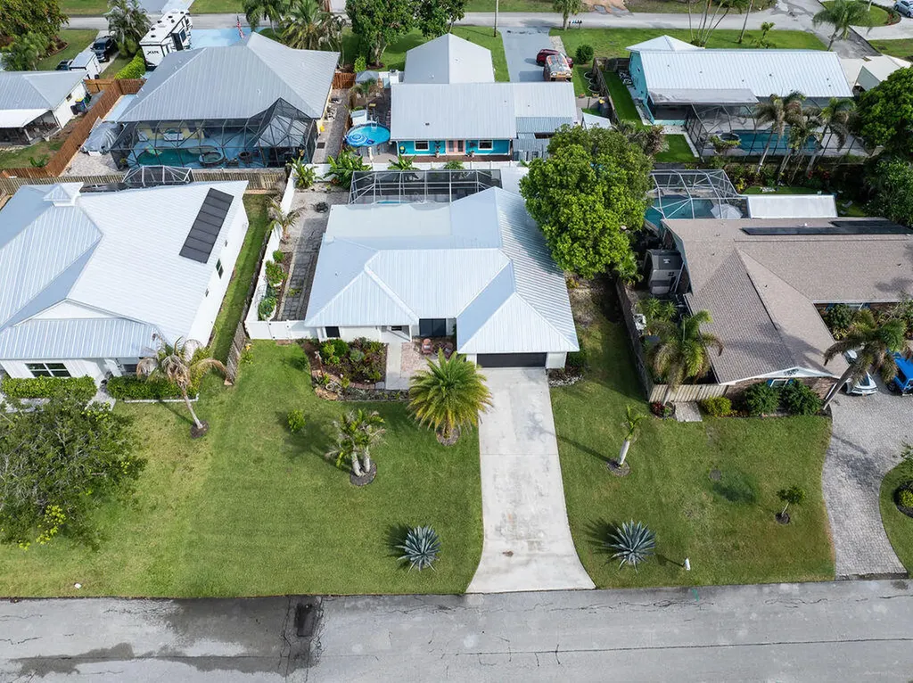 5068 SE Major Way Stuart FL 34997