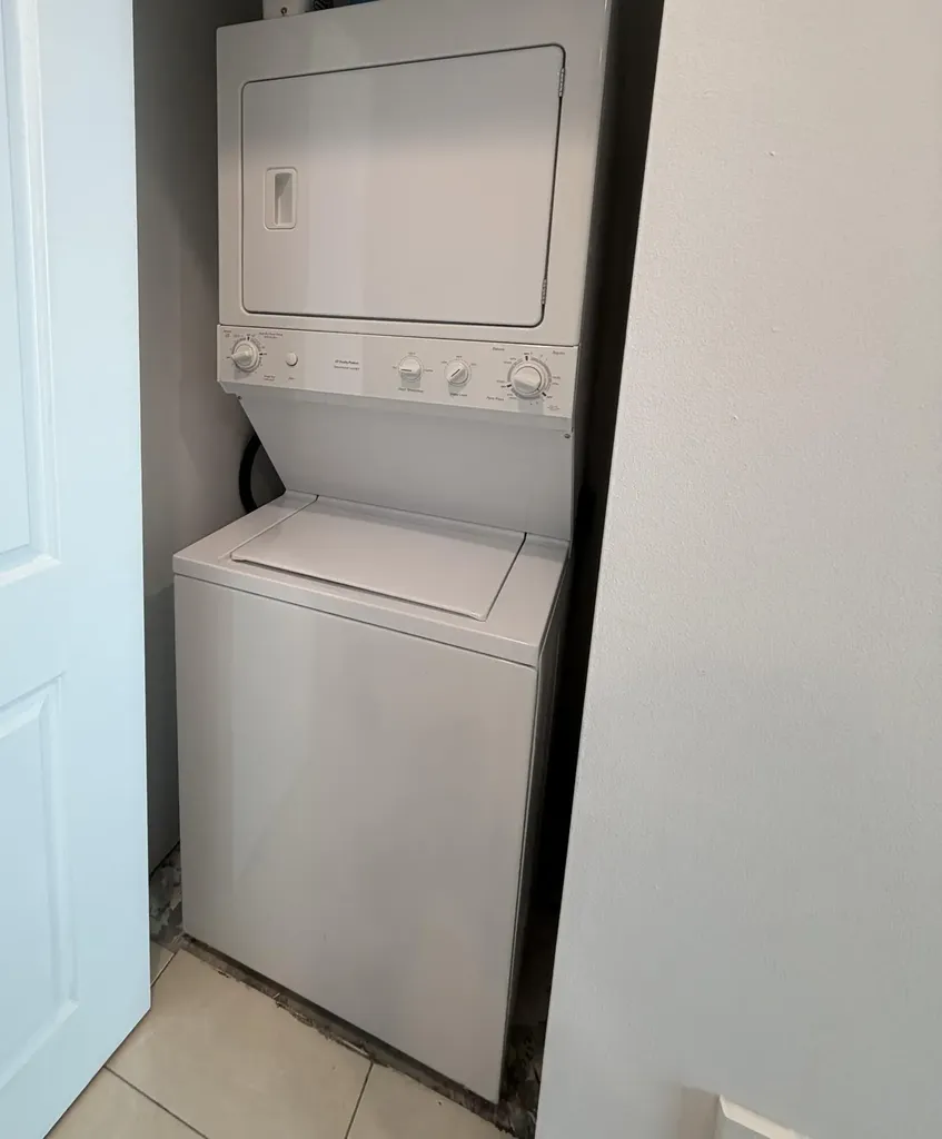 7930 East Drive North Bay Village FL 33141