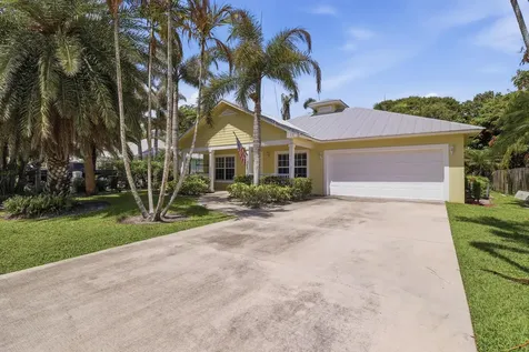 5802 SE Wesley Avenue Stuart FL 34997