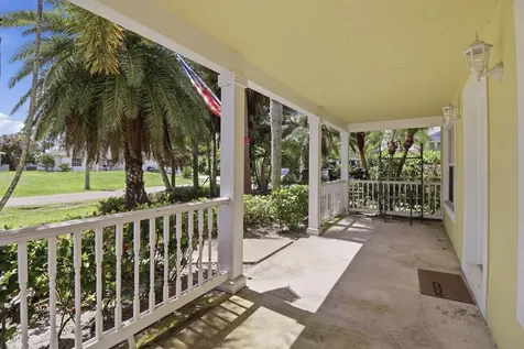 5802 SE Wesley Avenue Stuart FL 34997