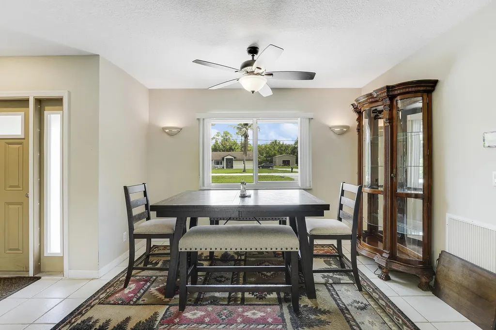 12628 N 70th Place Place N The Acreage FL 33412
