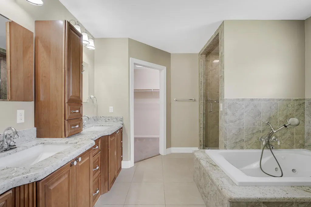 12628 N 70th Place Place N The Acreage FL 33412
