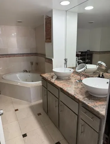 1833 S Ocean Drive Hallandale FL 33009
