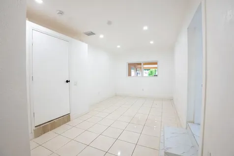 1331 NW 87th Street Miami FL 33147