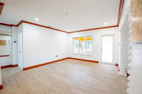 1331 NW 87th Street Miami FL 33147
