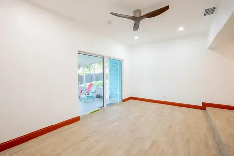 1331 NW 87th Street Miami FL 33147
