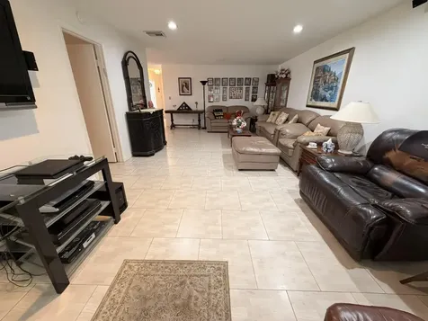 182 Lake Susan Lane West Palm Beach FL 33411