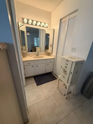 182 Lake Susan Lane West Palm Beach FL 33411