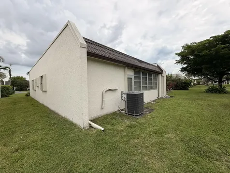 182 Lake Susan Lane West Palm Beach FL 33411