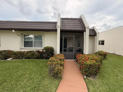 182 Lake Susan Lane West Palm Beach FL 33411