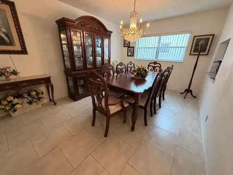 182 Lake Susan Lane West Palm Beach FL 33411