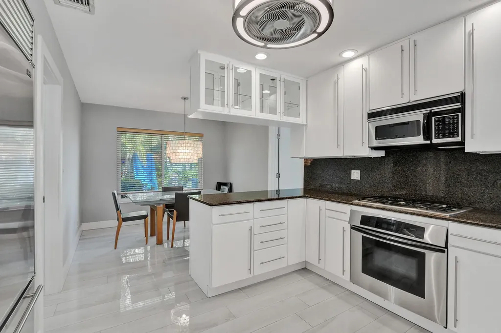 271 SE 5th Terrace Pompano Beach FL 33060