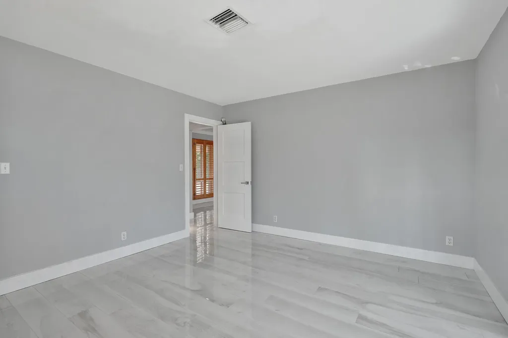 271 SE 5th Terrace Pompano Beach FL 33060