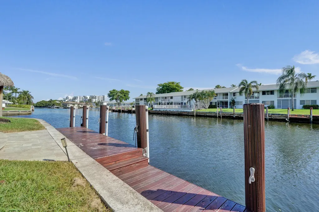 271 SE 5th Terrace Pompano Beach FL 33060