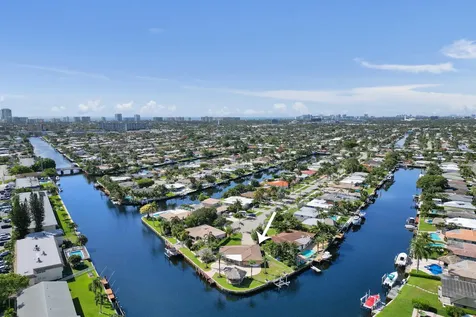 271 SE 5th Terrace Pompano Beach FL 33060