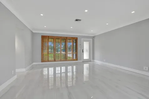 271 SE 5th Terrace Pompano Beach FL 33060
