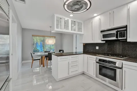 271 SE 5th Terrace Pompano Beach FL 33060