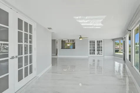 271 SE 5th Terrace Pompano Beach FL 33060