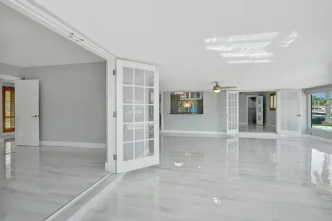 271 SE 5th Terrace Pompano Beach FL 33060