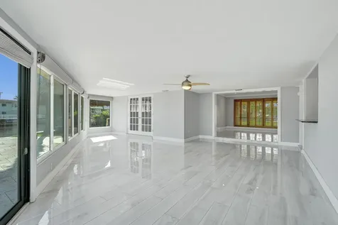 271 SE 5th Terrace Pompano Beach FL 33060