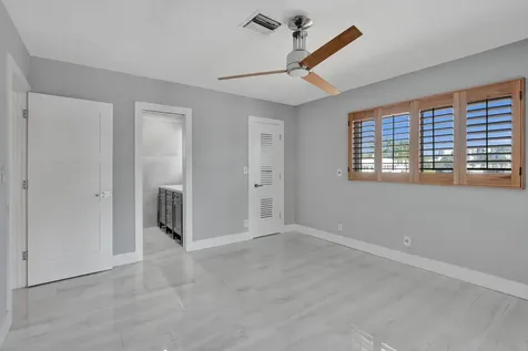 271 SE 5th Terrace Pompano Beach FL 33060