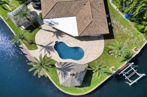 271 SE 5th Terrace Pompano Beach FL 33060