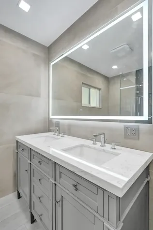 271 SE 5th Terrace Pompano Beach FL 33060