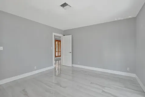 271 SE 5th Terrace Pompano Beach FL 33060