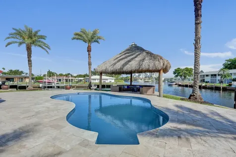 271 SE 5th Terrace Pompano Beach FL 33060
