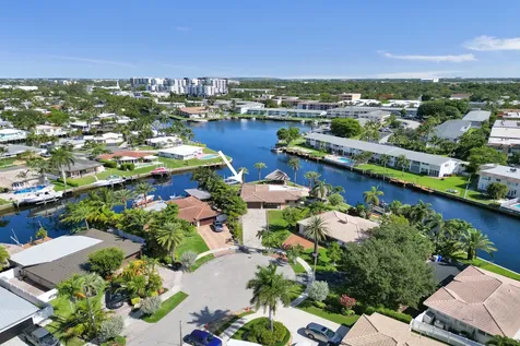 271 SE 5th Terrace Pompano Beach FL 33060