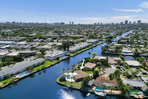 271 SE 5th Terrace Pompano Beach FL 33060