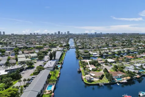 271 SE 5th Terrace Pompano Beach FL 33060