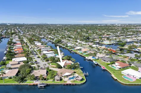 271 SE 5th Terrace Pompano Beach FL 33060