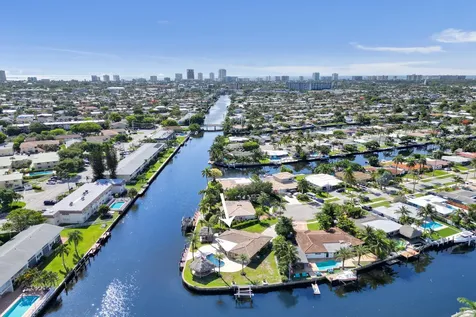 271 SE 5th Terrace Pompano Beach FL 33060